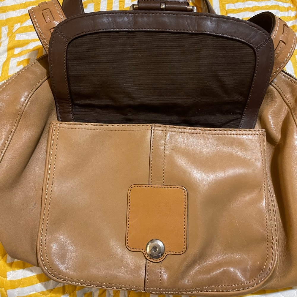 Purse - Picture 2 of 9